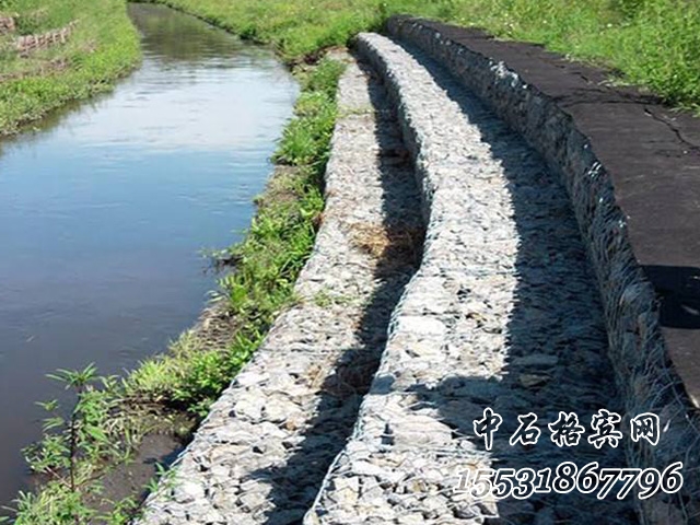 格賓網擋墻護堤.jpg